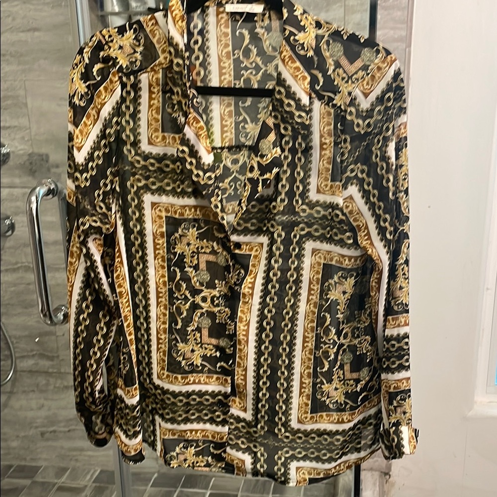 Black and gold chain link top